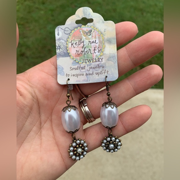 New Kelly Rae Roberts Pearl and Bronze Drop Earrings - Picture 1 of 3